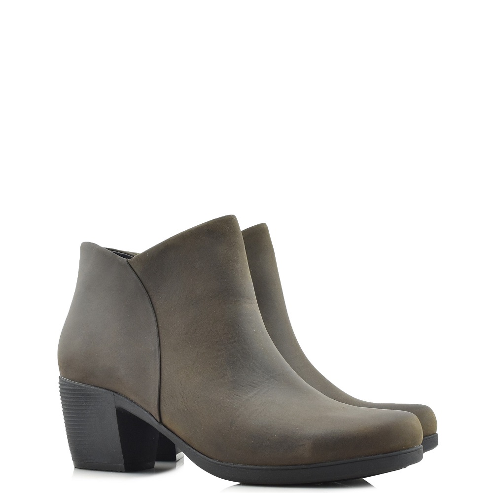 CLARKS</br>Clarks UN LINDEL ZIP Γυναικεία Μποτάκια Καφέ Δέρμα