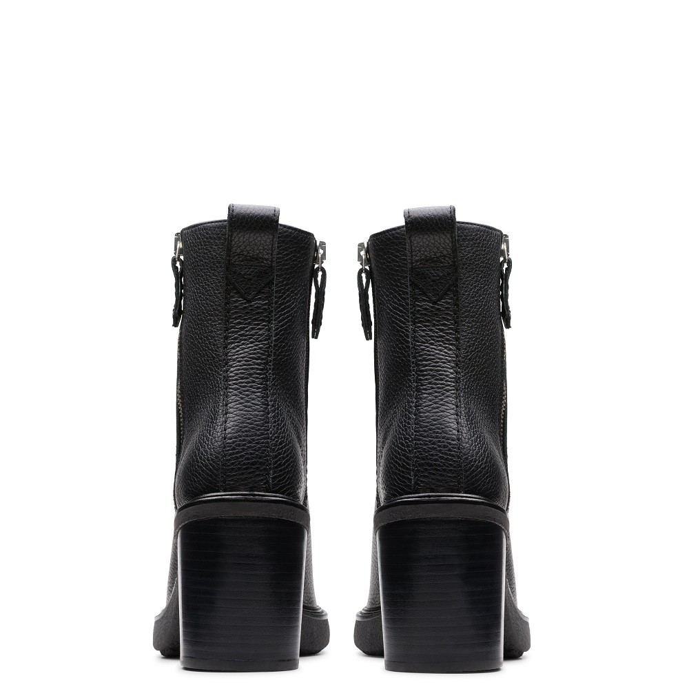 CLARKS</br>Γυναικεία Μποτάκια Μαύρο Δέρμα CASSIANO ZIP Clarks CLARKS</br>Γυναικεία Μποτάκια Μαύρο Δέρμα CASSIANO ZIP Clarks