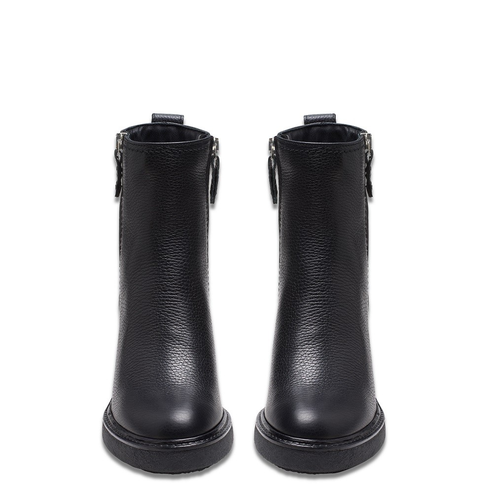 CLARKS</br>Γυναικεία Μποτάκια Μαύρο Δέρμα CASSIANO ZIP Clarks CLARKS</br>Γυναικεία Μποτάκια Μαύρο Δέρμα CASSIANO ZIP Clarks