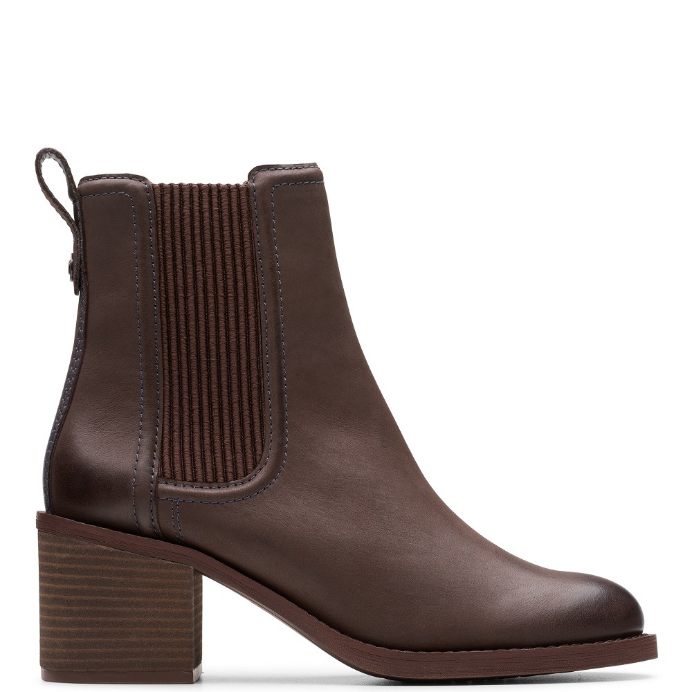 CLARKS</br>Γυναικεία Μποτάκια Καφέ Δέρμα CHAMBERLY TOP Clarks CLARKS</br>Γυναικεία Μποτάκια Καφέ Δέρμα CHAMBERLY TOP Clarks