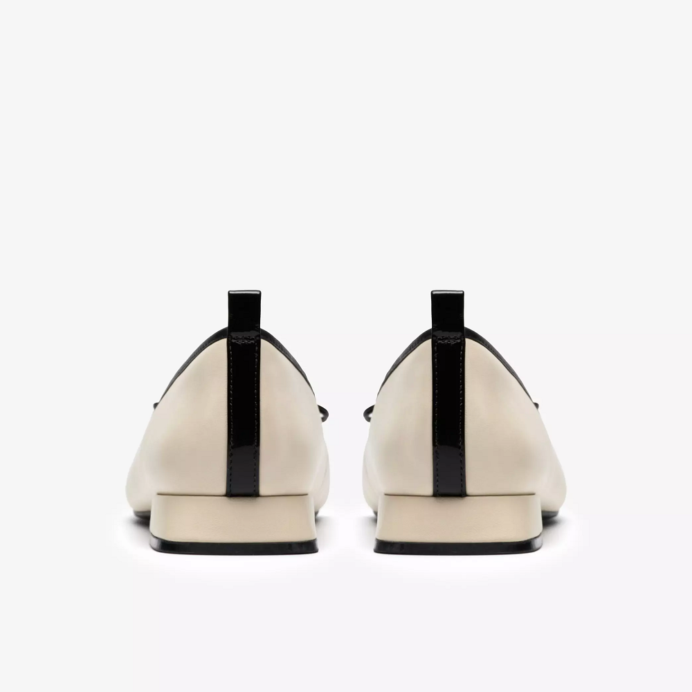 CLARKS</br>Clarks UBREE15 POPPY Γυναικείες Μπαλαρίνες Εκρού/Μαύρο Δέρμα