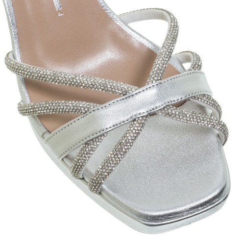 Γυναικεία Πέδιλα Ασημί Δέρμα 55/553G07 Mourtzi