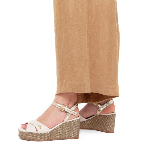 U.S. Polo Assn. ALYSSA027-LBE-GOL02 Γυναικείες Πλατφόρμες Εκρού/Χρυσό