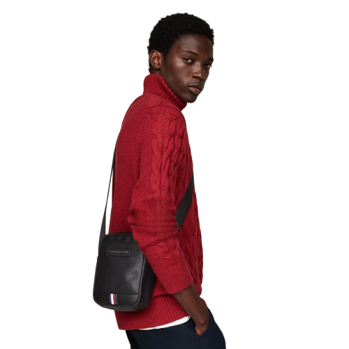 Ανδρική Τσάντα Crossbody Μαύρο TH Business Mini Reporter Bag AM0AM12711-BDS Tommy Hilfiger Ανδρική Τσάντα Crossbody Μαύρο TH Business Mini Reporter Bag AM0AM12711-BDS Tommy Hilfiger