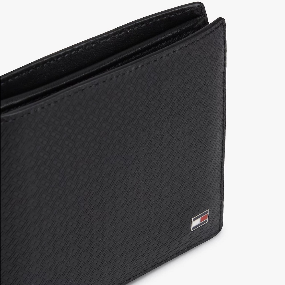 TOMMY HILFIGER</br>Tommy Hilfiger Embossed Flag Leather Card And Coin Wallet AM0AM14243-BDS Ανδρικό Πορτοφόλι Μαύρο Δέρμα