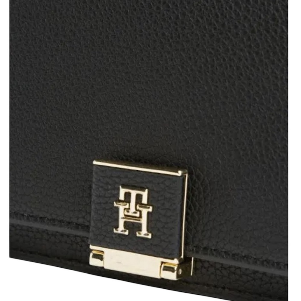 TOMMY HILFIGER</br>Γυναικεία Τσάντα Χιαστή Μαύρο Th Her Flap W/Chain AW0AW17403-BDS Tommy Hilfiger