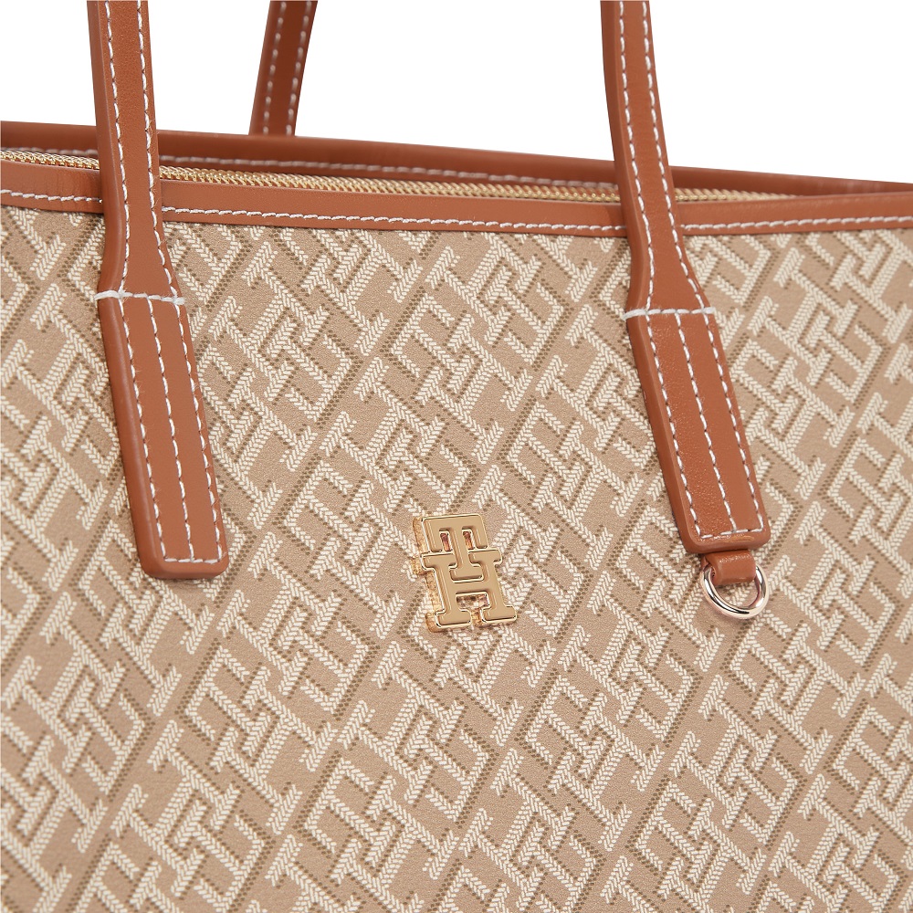 TOMMY HILFIGER</br>Γυναικεία Τσάντα Ώμου Μπεζ/Ταμπά Th Monoplay Leather Tote AW0AW17416-RBT Tommy Hilfiger