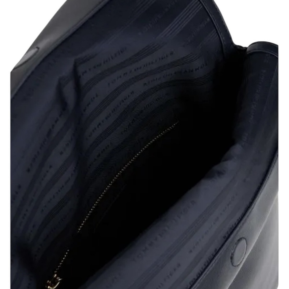 TOMMY HILFIGER</br>Γυναικεία Τσάντα Backpack Με Καπάκι Και Μεταλλικό Λογότυπο Μπλε AW0AW17654-DW6 Tommy Hilfiger