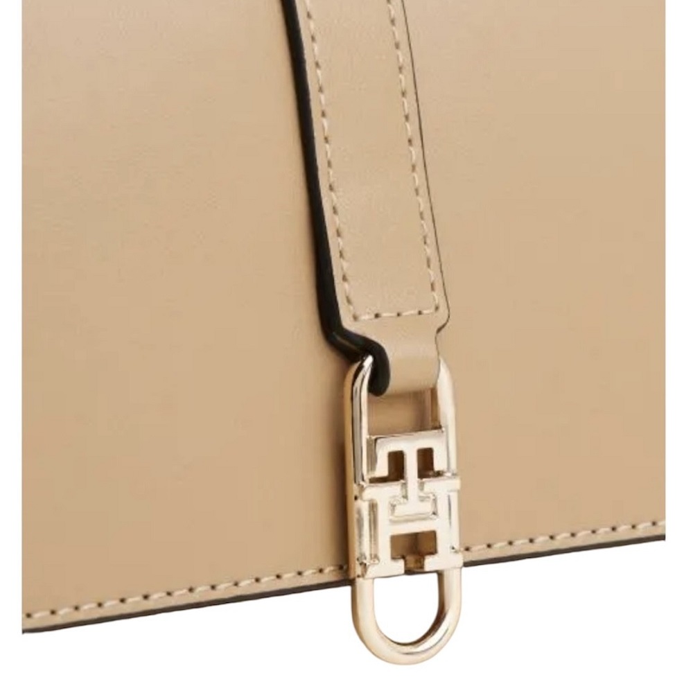 TOMMY HILFIGER</br>Γυναικεία Τσάντα Χιαστή Μπεζ Th Libre Flap Crossover AW0AW17723-RBC Tommy Hilfiger