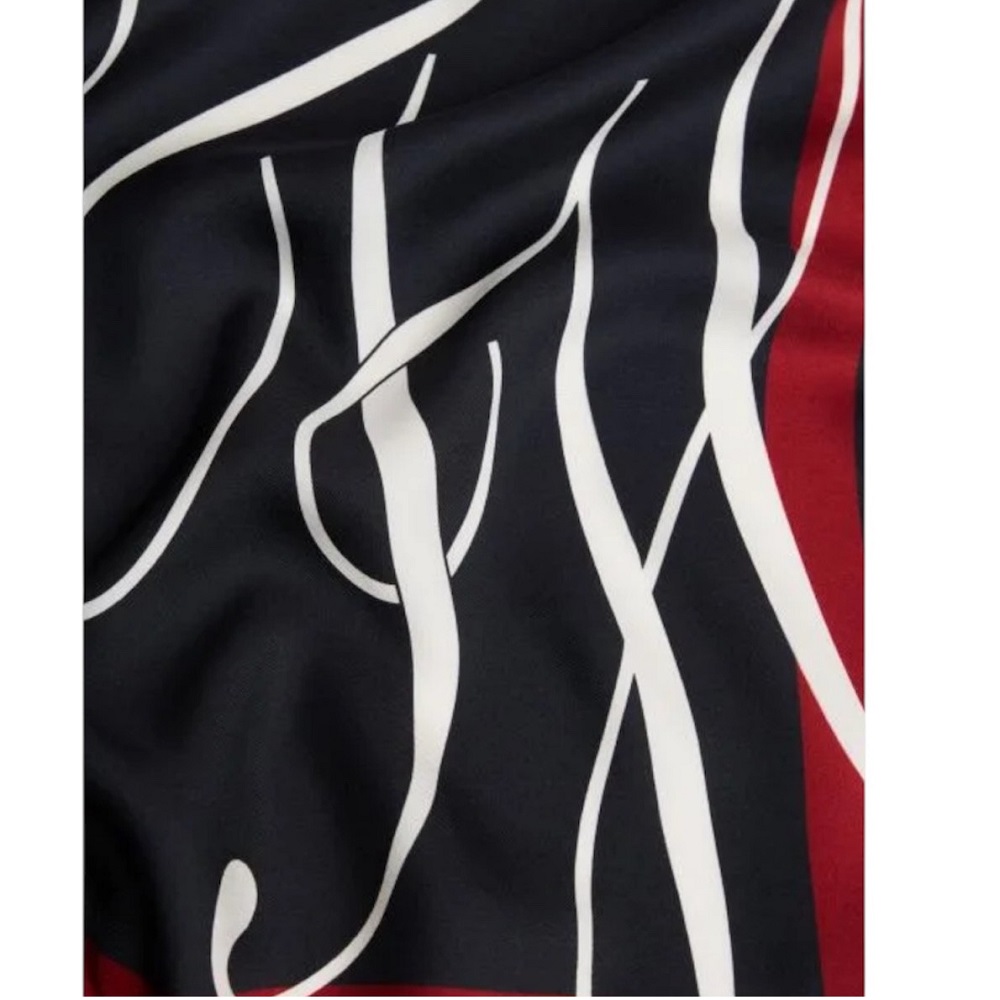 TOMMY HILFIGER</br>Tommy Hilfiger AW0AW17967-DW6 Γυναικείο Φουλάρι Μπλε Th Heitage Script Silk Scarf TOMMY HILFIGER</br>Tommy Hilfiger AW0AW17967-DW6 Γυναικείο Φουλάρι Μπλε Th Heitage Script Silk Scarf
