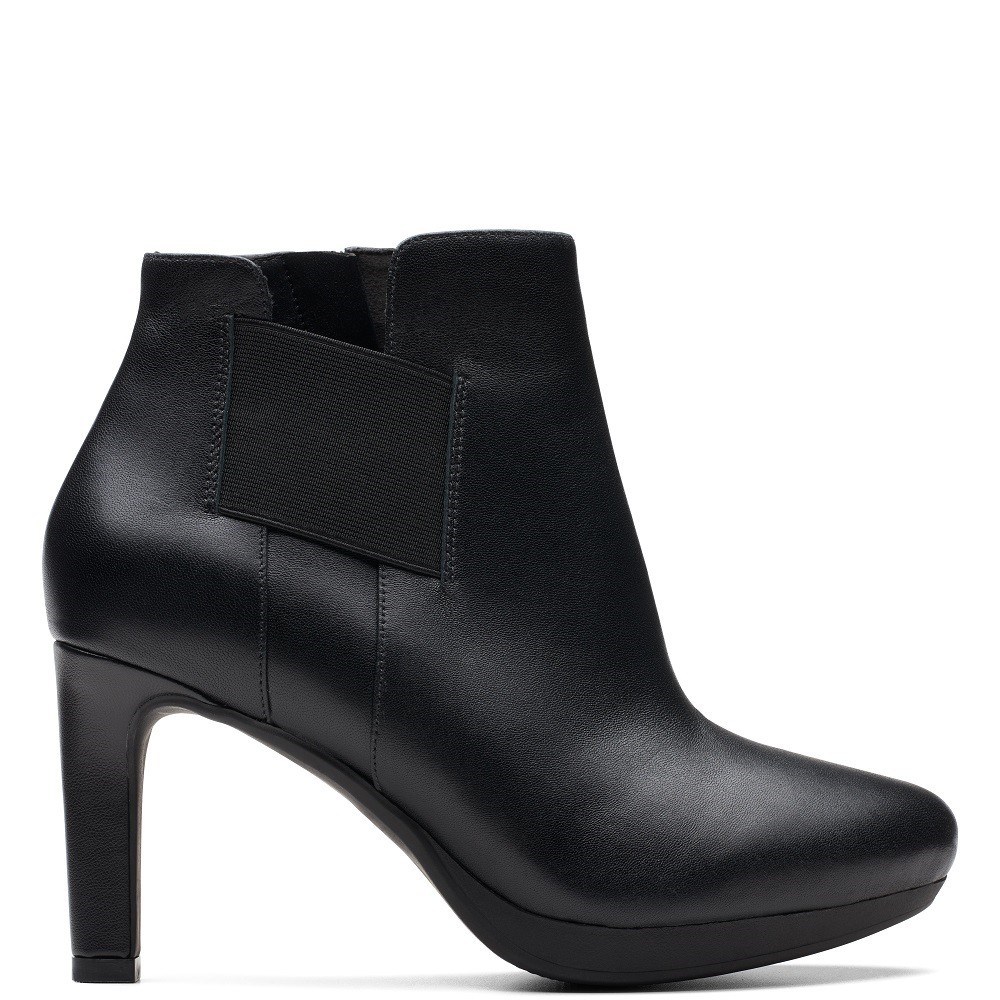 CLARKS</br>Γυναικεία Μποτάκια Μαύρο Δέρμα AMBYR RISE Clarks CLARKS</br>Γυναικεία Μποτάκια Μαύρο Δέρμα AMBYR RISE Clarks