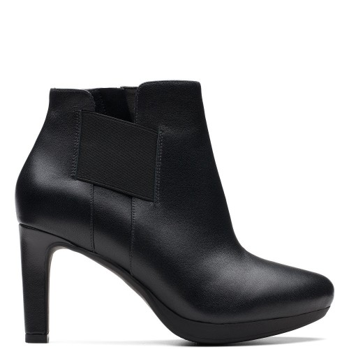 Γυναικεία Μποτάκια Μαύρο Δέρμα AMBYR RISE Clarks