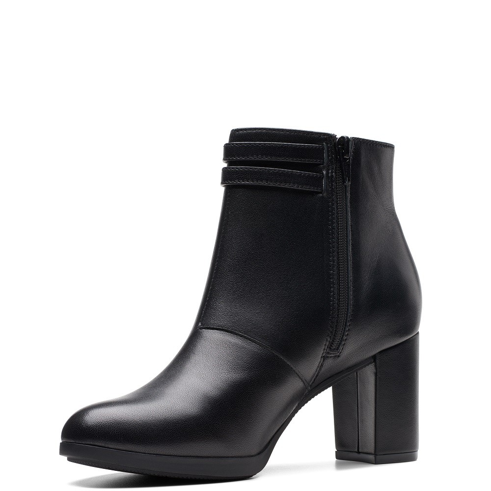 CLARKS</br>Γυναικεία Μποτάκια Μαύρο Δέρμα BAYLA LIGHT Clarks
