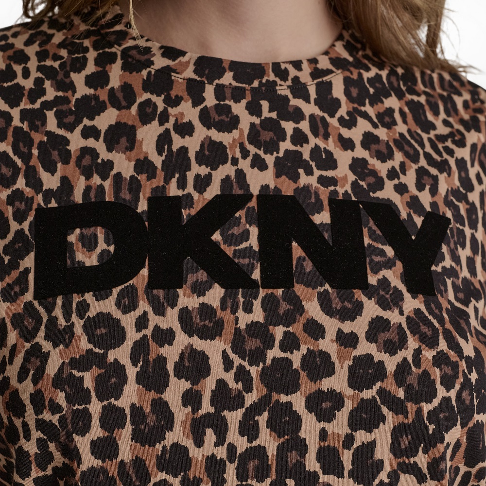 DKNY</br>DKNY DP6T1756-GV0 Γυναικείο T-shirt Λεοπάρ Κάμελ DKNY</br>DKNY DP6T1756-GV0 Γυναικείο T-shirt Λεοπάρ Κάμελ