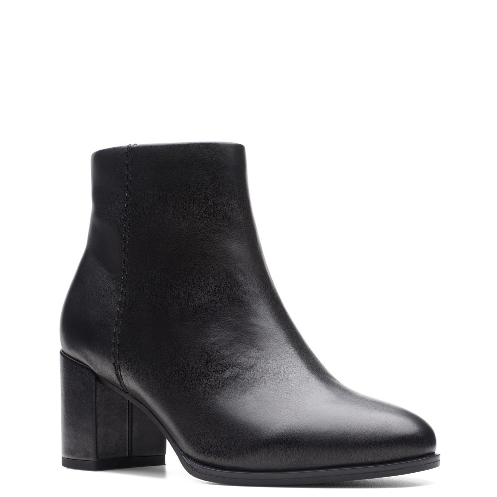CLARKS</br>Γυναικεία Μποτάκια Μαύρο Δέρμα FREVA55 ZIP Clarks CLARKS</br>Γυναικεία Μποτάκια Μαύρο Δέρμα FREVA55 ZIP Clarks