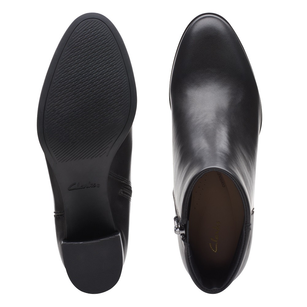CLARKS</br>Γυναικεία Μποτάκια Μαύρο Δέρμα FREVA55 ZIP Clarks CLARKS</br>Γυναικεία Μποτάκια Μαύρο Δέρμα FREVA55 ZIP Clarks
