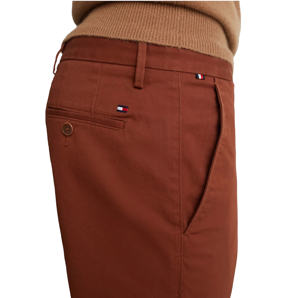 TOMMY HILFIGER</br>Ανδρικό Παντελόνι Καφέ 1985 Denton Pima Cotton Chino Straight MW0MW25964-GPI Tommy Hilfiger TOMMY HILFIGER</br>Ανδρικό Παντελόνι Καφέ 1985 Denton Pima Cotton Chino Straight MW0MW25964-GPI Tommy Hilfiger