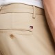 TOMMY HILFIGER</br>Ανδρικό Παντελόνι Μπεζ 1985 Chino Bleecker THFlex Slim MW0MW28883-AEG Tommy Hilfiger TOMMY HILFIGER</br>Ανδρικό Παντελόνι Μπεζ 1985 Chino Bleecker THFlex Slim MW0MW28883-AEG Tommy Hilfiger