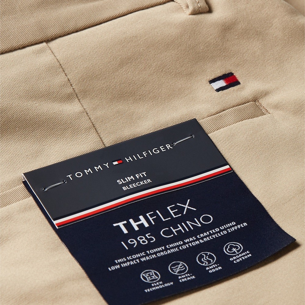 TOMMY HILFIGER</br>Ανδρικό Παντελόνι Μπεζ 1985 Chino Bleecker THFlex Slim MW0MW28883-AEG Tommy Hilfiger TOMMY HILFIGER</br>Ανδρικό Παντελόνι Μπεζ 1985 Chino Bleecker THFlex Slim MW0MW28883-AEG Tommy Hilfiger