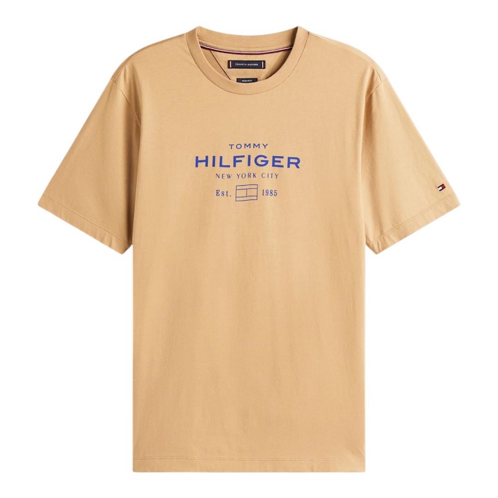 TOMMY HILFIGER</br>Tommy Hilfiger Stack Graphic Tee MW0MW40002-GV7 Ανδρικό T-shirt Κάμελ Regular TOMMY HILFIGER</br>Tommy Hilfiger Stack Graphic Tee MW0MW40002-GV7 Ανδρικό T-shirt Κάμελ Regular