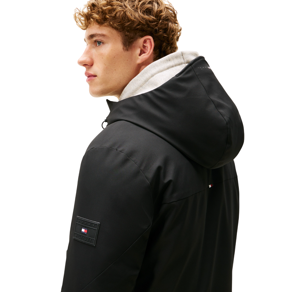 TOMMY HILFIGER</br>Tommy Hilfiger Tech Hooded Short Padded Jacket MW0MW41363-BDS Ανδρικό Μπουφάν Αδιάβροχο Μαύρο TOMMY HILFIGER</br>Tommy Hilfiger Tech Hooded Short Padded Jacket MW0MW41363-BDS Ανδρικό Μπουφάν Αδιάβροχο Μαύρο