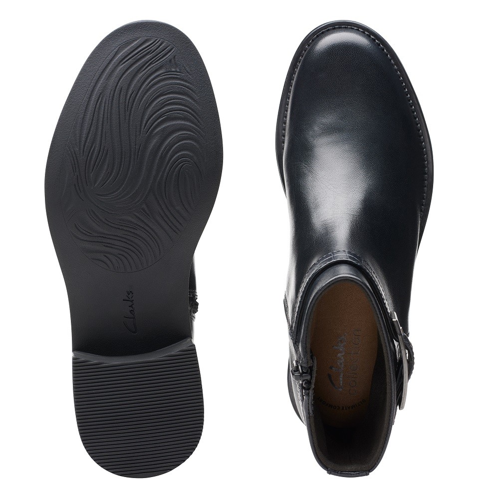 CLARKS</br>Γυναικεία Μποτάκια Μαύρο Δέρμα MAYE GRACE Clarks CLARKS</br>Γυναικεία Μποτάκια Μαύρο Δέρμα MAYE GRACE Clarks