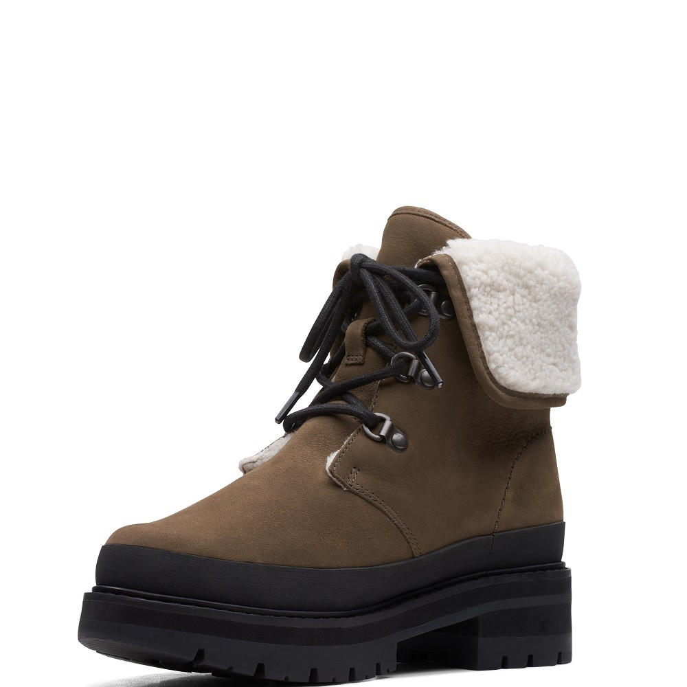 CLARKS</br>Γυναικεία Μποτάκια Λαδί Nubuck ORIANNA TURN Clarks CLARKS</br>Γυναικεία Μποτάκια Λαδί Nubuck ORIANNA TURN Clarks