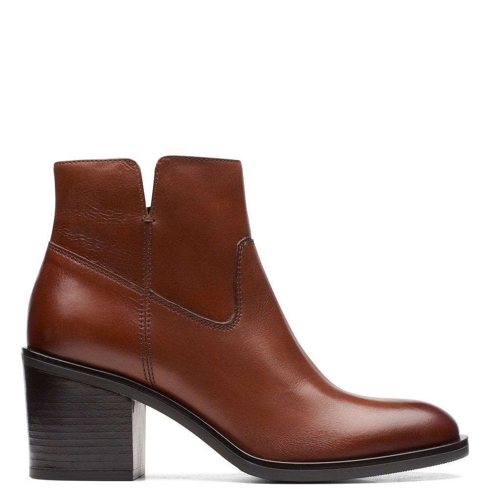 CLARKS</br>Γυναικεία Μποτάκια Ταμπά Δέρμα VALVESTINO LO Clarks CLARKS</br>Γυναικεία Μποτάκια Ταμπά Δέρμα VALVESTINO LO Clarks