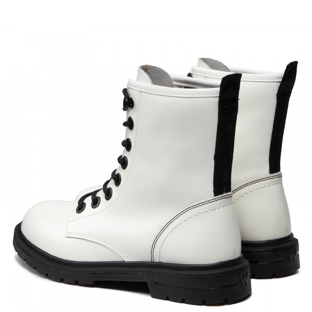 WRANGLER</br>Γυναικεία Αρβυλάκια Λευκό Δέρμα WL12560A-051 SPIKE MID Wrangler WRANGLER</br>Γυναικεία Αρβυλάκια Λευκό Δέρμα WL12560A-051 SPIKE MID Wrangler
