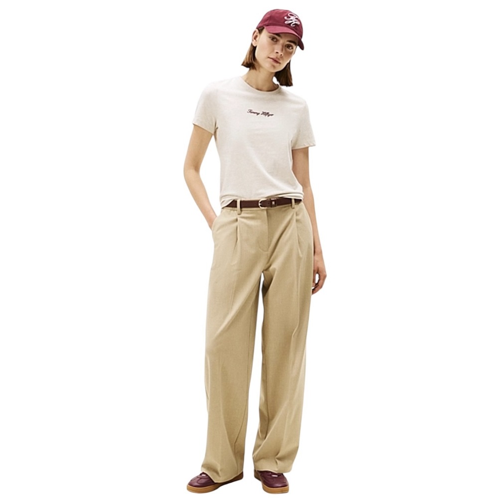 TOMMY HILFIGER</br>Γυναικείο T-shirt Εκρού Classic Script Reg Ss Tee WW0WW47460-YBL Tommy Hilfiger TOMMY HILFIGER</br>Γυναικείο T-shirt Εκρού Classic Script Reg Ss Tee WW0WW47460-YBL Tommy Hilfiger